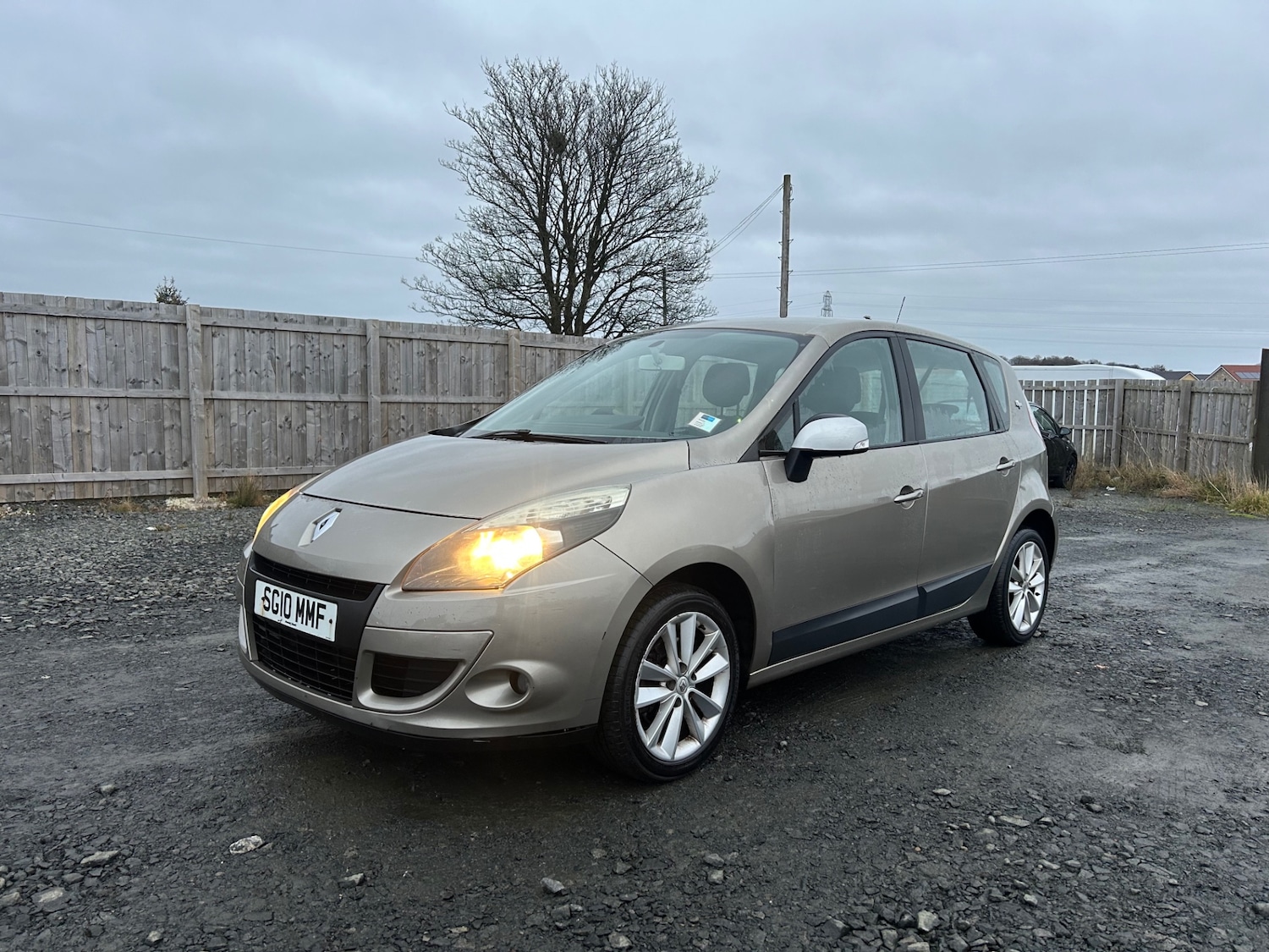 Used Renault Scenic 2010 for sale - 77282788: Photo 2