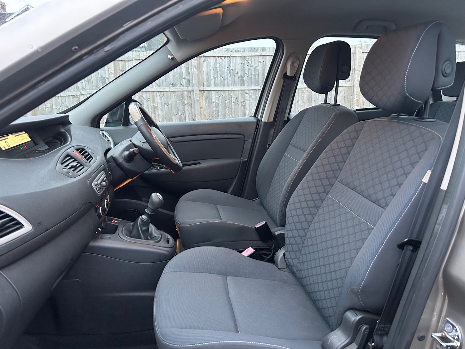 Used Renault Scenic 2010 for sale - 77282788: Photo 7