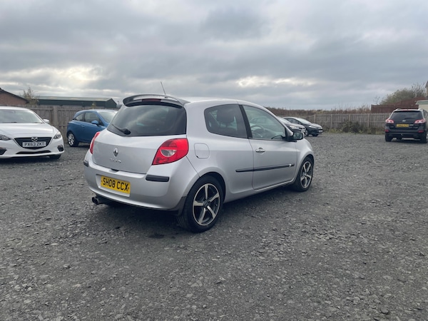 Used Renault Clio 2008 for sale - 76299462: Photo 4