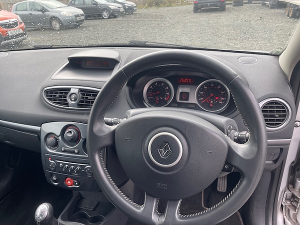 Used Renault Clio 2008 for sale - 76299462: Photo 9