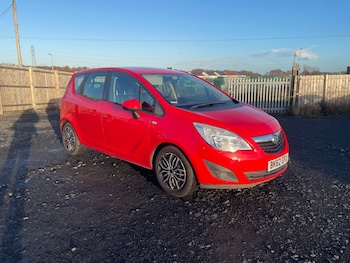 2012 (62) - 1.4i 16V Exclusiv 5dr