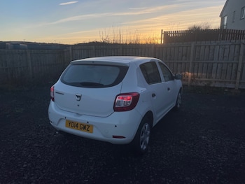 Used Dacia Sandero 2014 for sale - 76595266: Photo