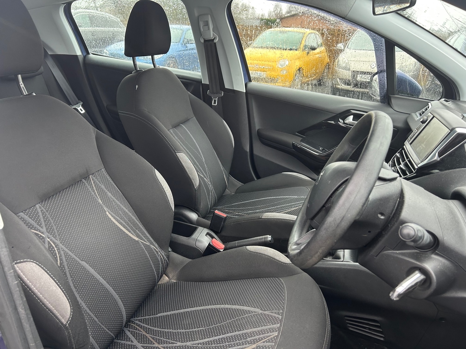 Used Peugeot 208 2015 for sale - 77337922: Photo 7