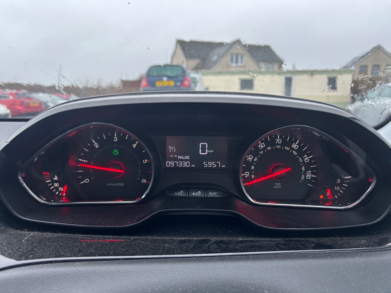 Used Peugeot 208 2015 for sale - 77337922: Photo 9