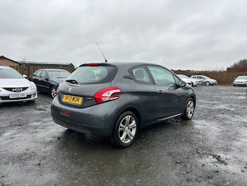 Used Peugeot 208 2013 for sale - 77543384: Photo