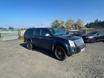 Used Isuzu Rodeo 2011 for sale - 78708888: Photo