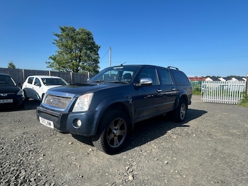 Used Isuzu Rodeo 2011 for sale - 78708888: Photo