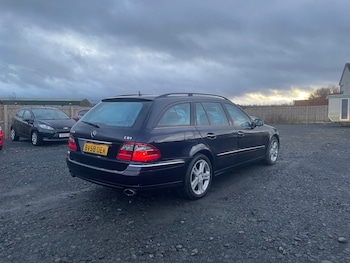 Used Mercedes-Benz E Class 2008 for sale - 77093974: Photo