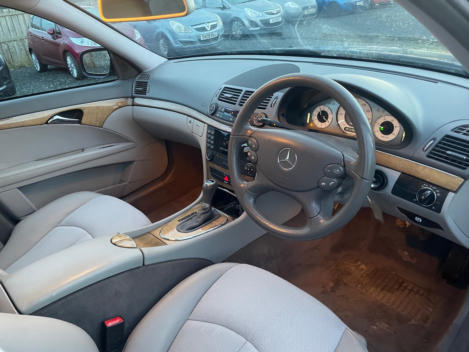 Used Mercedes-Benz E Class 2008 for sale - 77093974: Photo 8