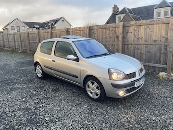 Used Renault Clio 2005 for sale - 76590241: Photo