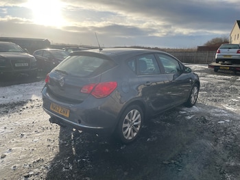 Used Vauxhall Astra 2012 for sale - 77168788: Photo