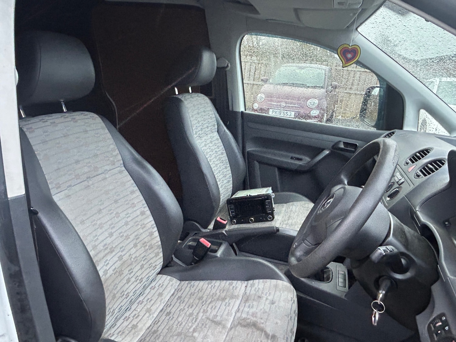 Used Volkswagen Caddy 2011 for sale - 77989997: Photo 8