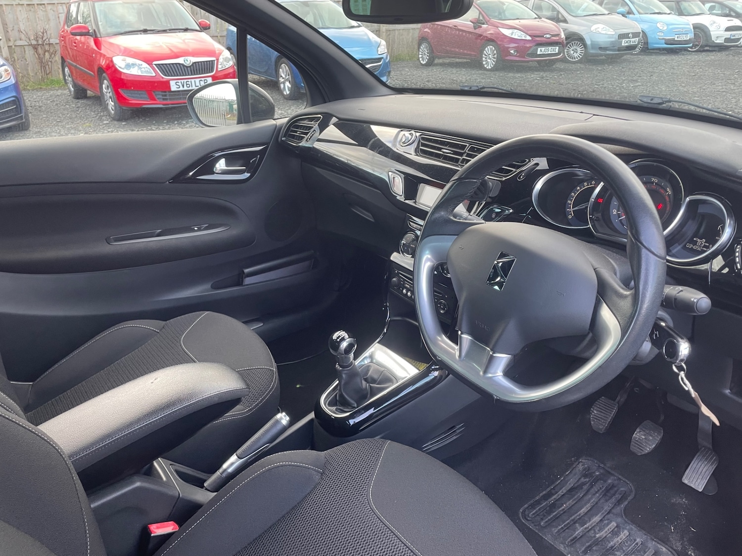 Used Citroen DS3 2014 for sale - 76594936: Photo 11