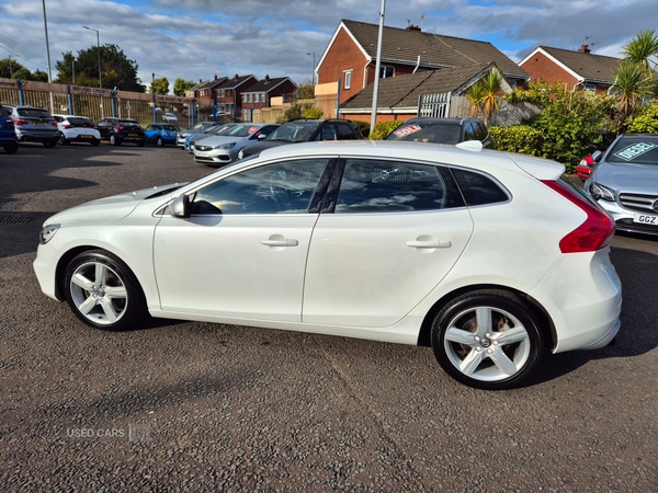 Used Volvo V40 2018 for sale - 76043650: Photo 2