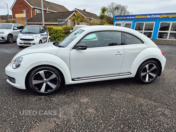 Used Volkswagen Beetle 2015 for sale - 78035490: Photo 2