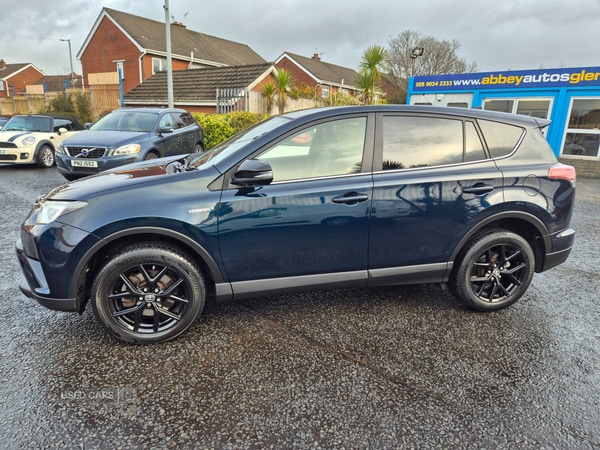 Used Toyota RAV4 2018 for sale - 77647369: Photo 2