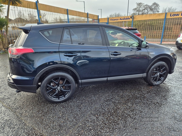 Used Toyota RAV4 2018 for sale - 77647369: Photo 4