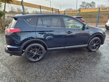 Used Toyota RAV4 2018 for sale - 77647369: Photo