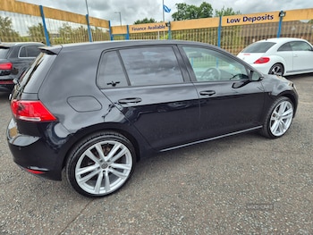 Used Volkswagen Golf 2015 for sale - 79076581: Photo