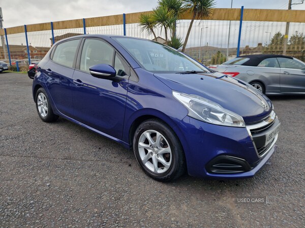 Used Peugeot 208 2017 for sale - 76240619: Photo 3