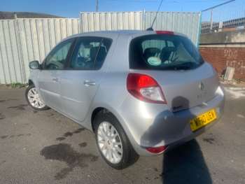 Used Renault Clio 2010 for sale - 74154418: Photo