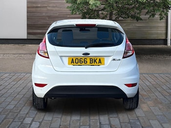 Used Ford Fiesta 2016 for sale - 76472168: Photo