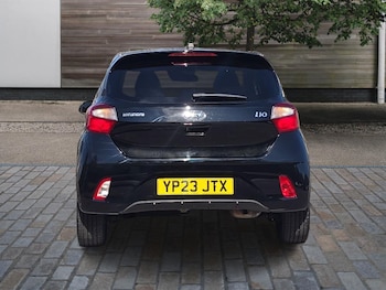 Used Hyundai i10 2023 for sale - 79484923: Photo