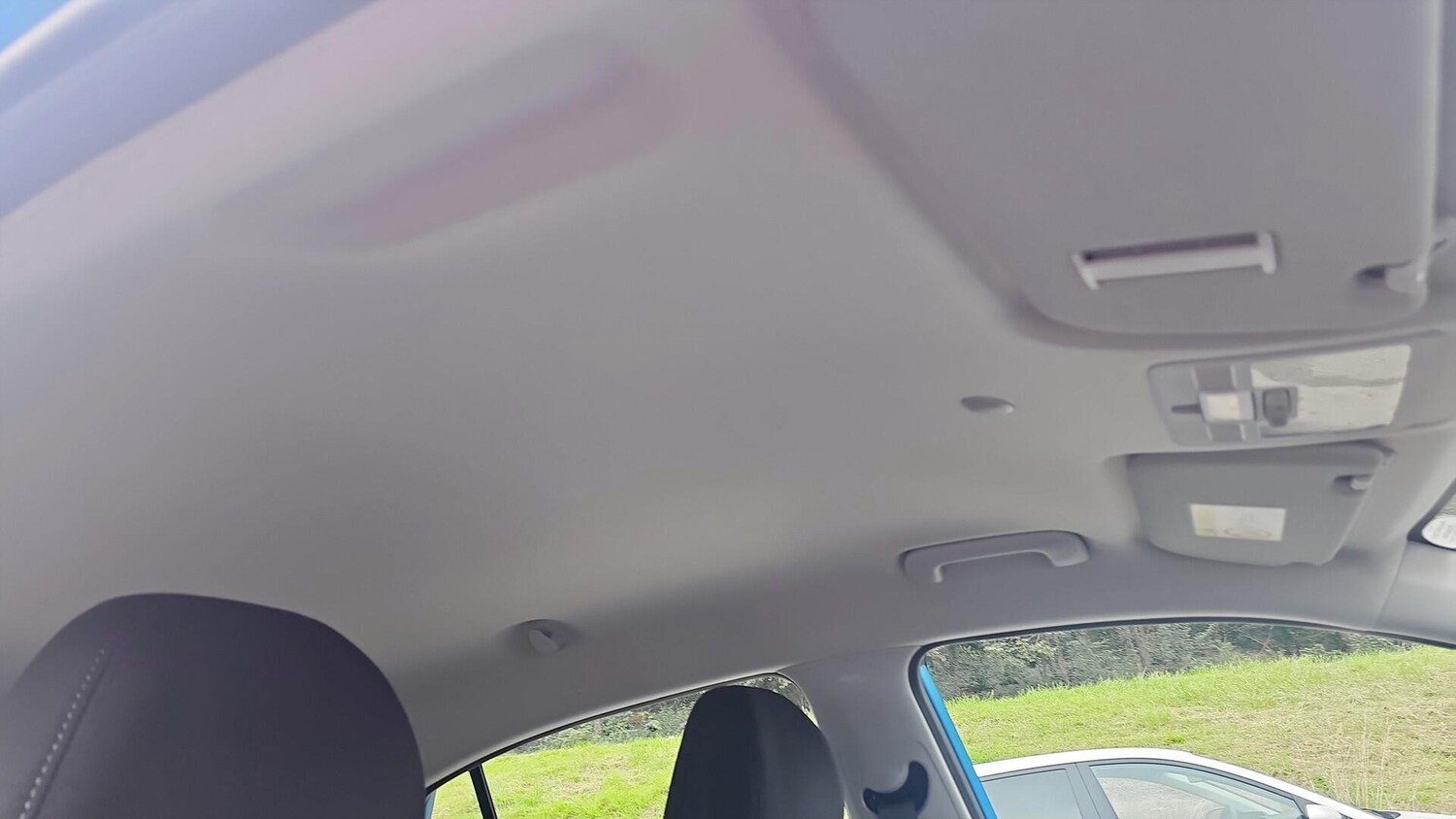 Used Hyundai i10 2021 for sale - 76152122: Photo 25