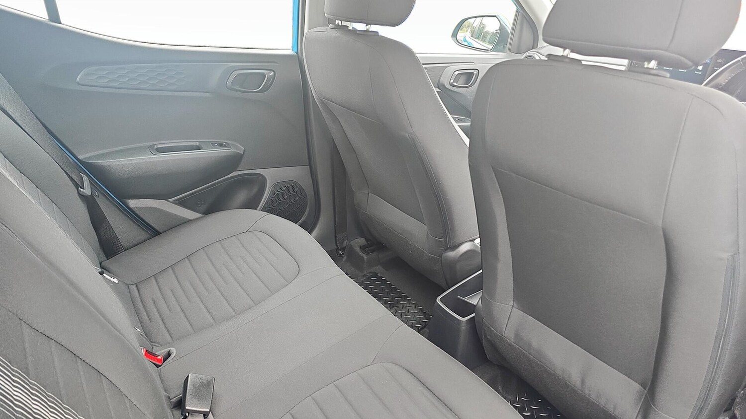 Used Hyundai i10 2021 for sale - 76152122: Photo 30