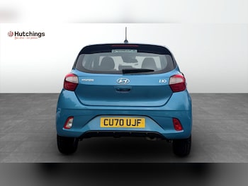 Used Hyundai i10 2021 for sale - 76152122: Photo