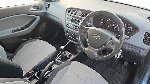 Used Hyundai i20 2016 for sale - 76336789: Photo 17