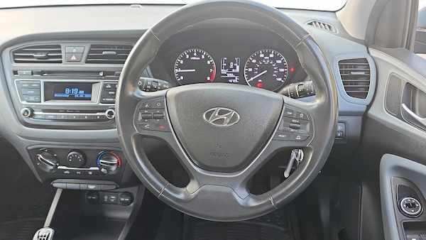 Used Hyundai i20 2016 for sale - 76336789: Photo 19