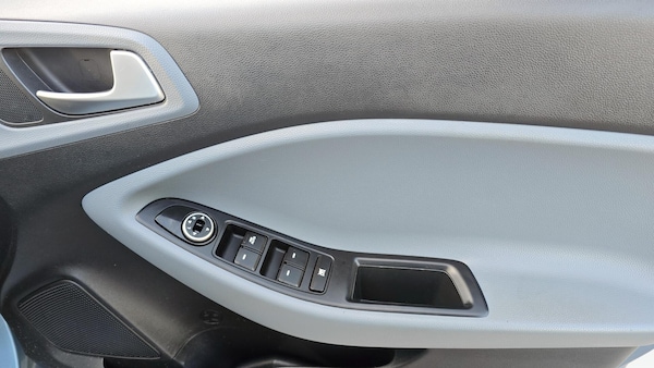 Used Hyundai i20 2016 for sale - 76336789: Photo 26
