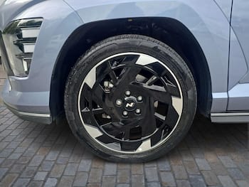 Used Hyundai KONA 2024 for sale - 79553993: Photo