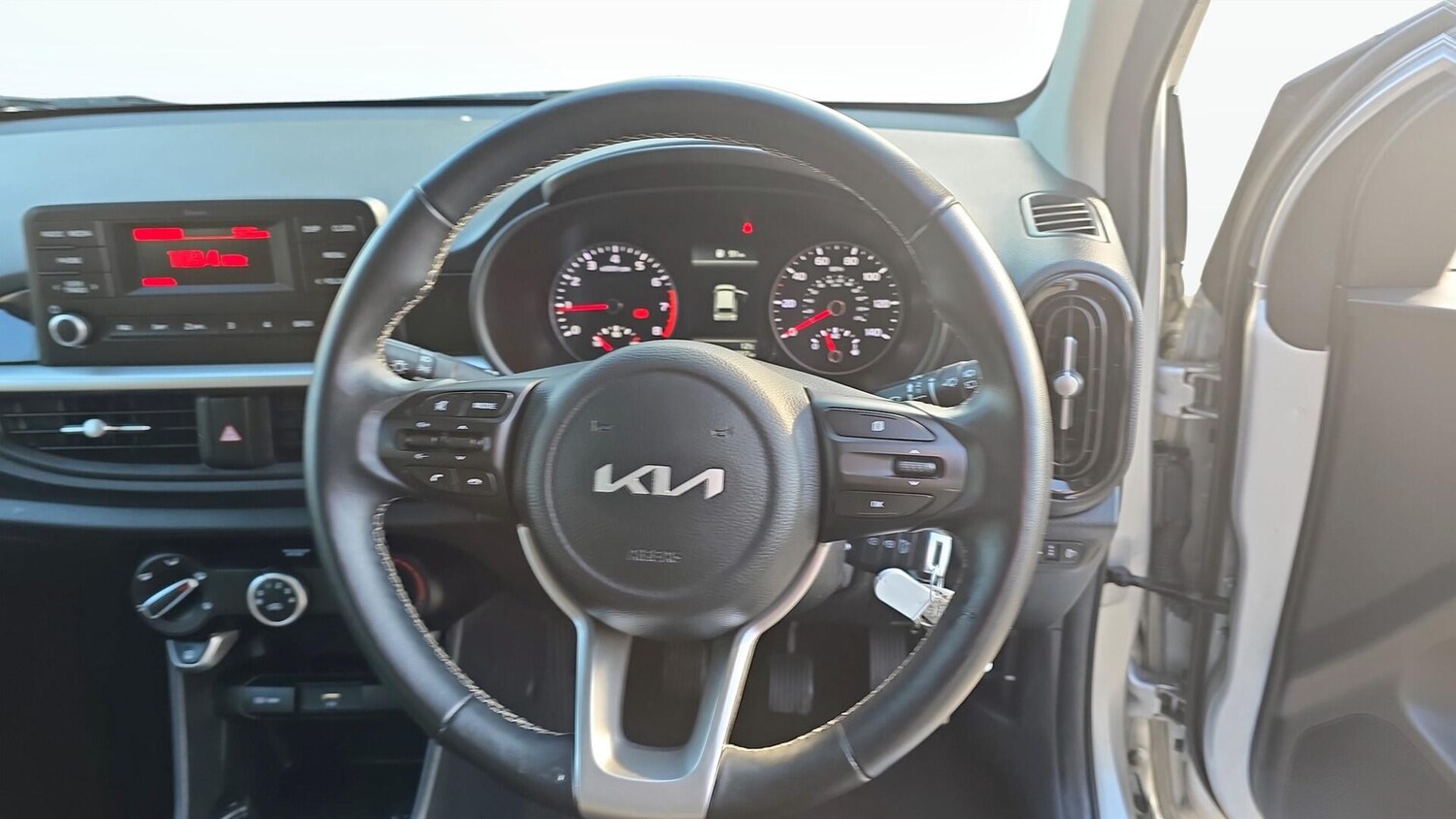 Used Kia Picanto 2023 for sale - 76042056: Photo 19