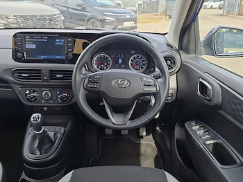 Used Hyundai i10 2022 for sale - 79521619: Photo