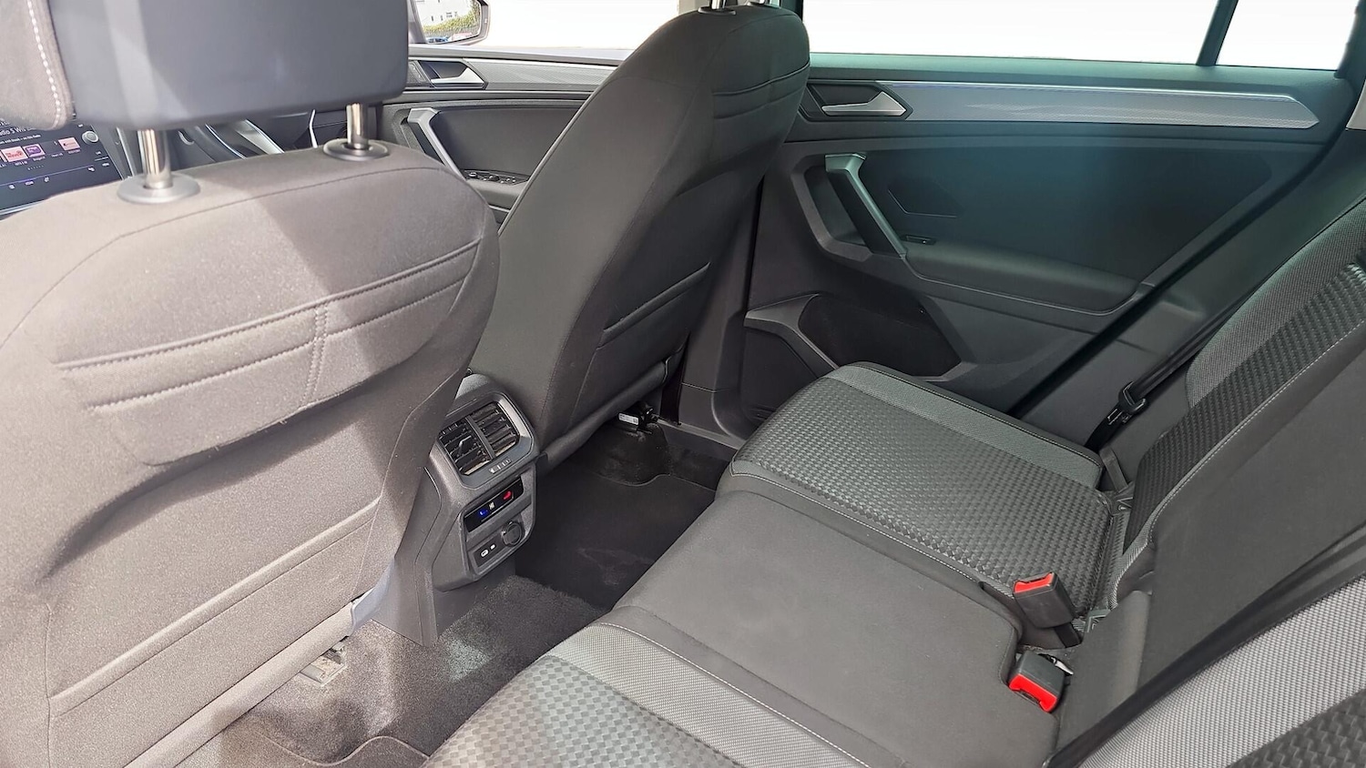 Used Volkswagen Tiguan 2022 for sale - 76991213: Photo 29