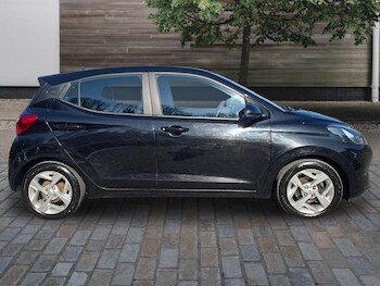 Used Hyundai i10 2022 for sale - 77564605: Photo