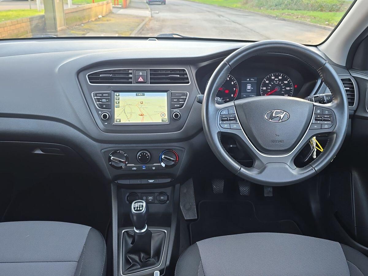 Used Hyundai i20 2020 for sale - 77412283: Photo 11