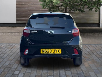 Used Hyundai i10 2023 for sale - 79317264: Photo