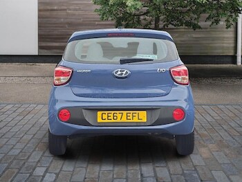 Used Hyundai i10 2017 for sale - 76336853: Photo
