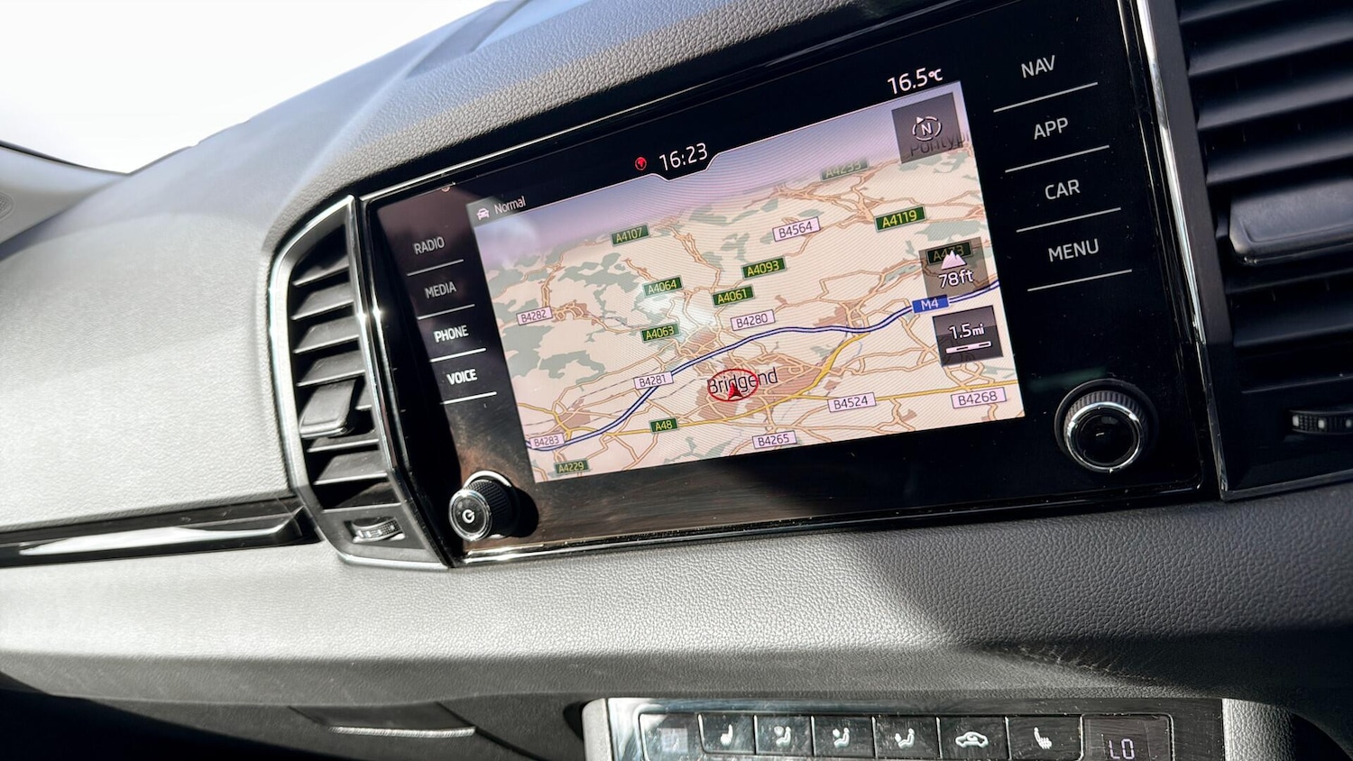 Used Skoda Karoq 2020 for sale - 76988945: Photo 22