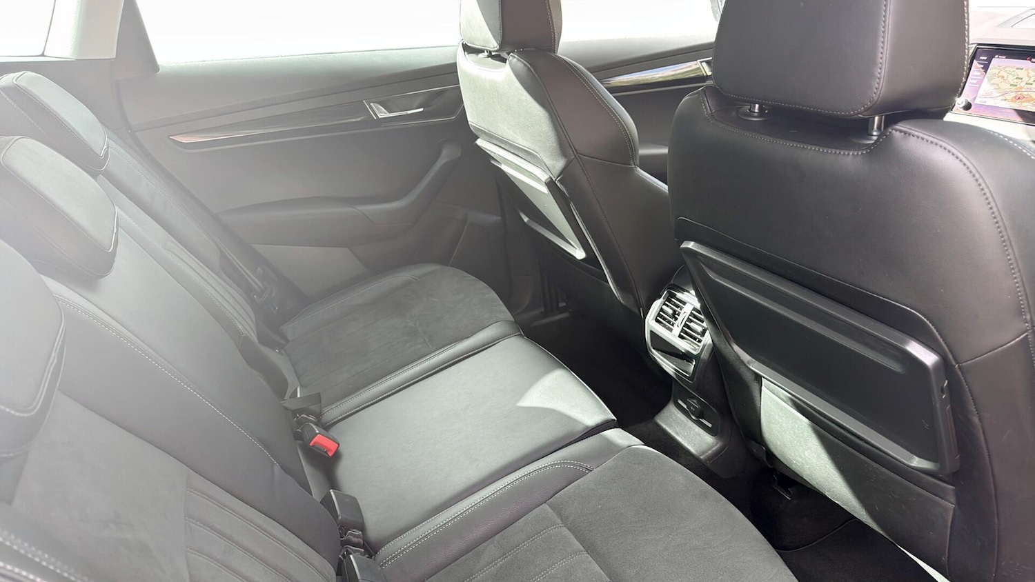 Used Skoda Karoq 2020 for sale - 76988945: Photo 30