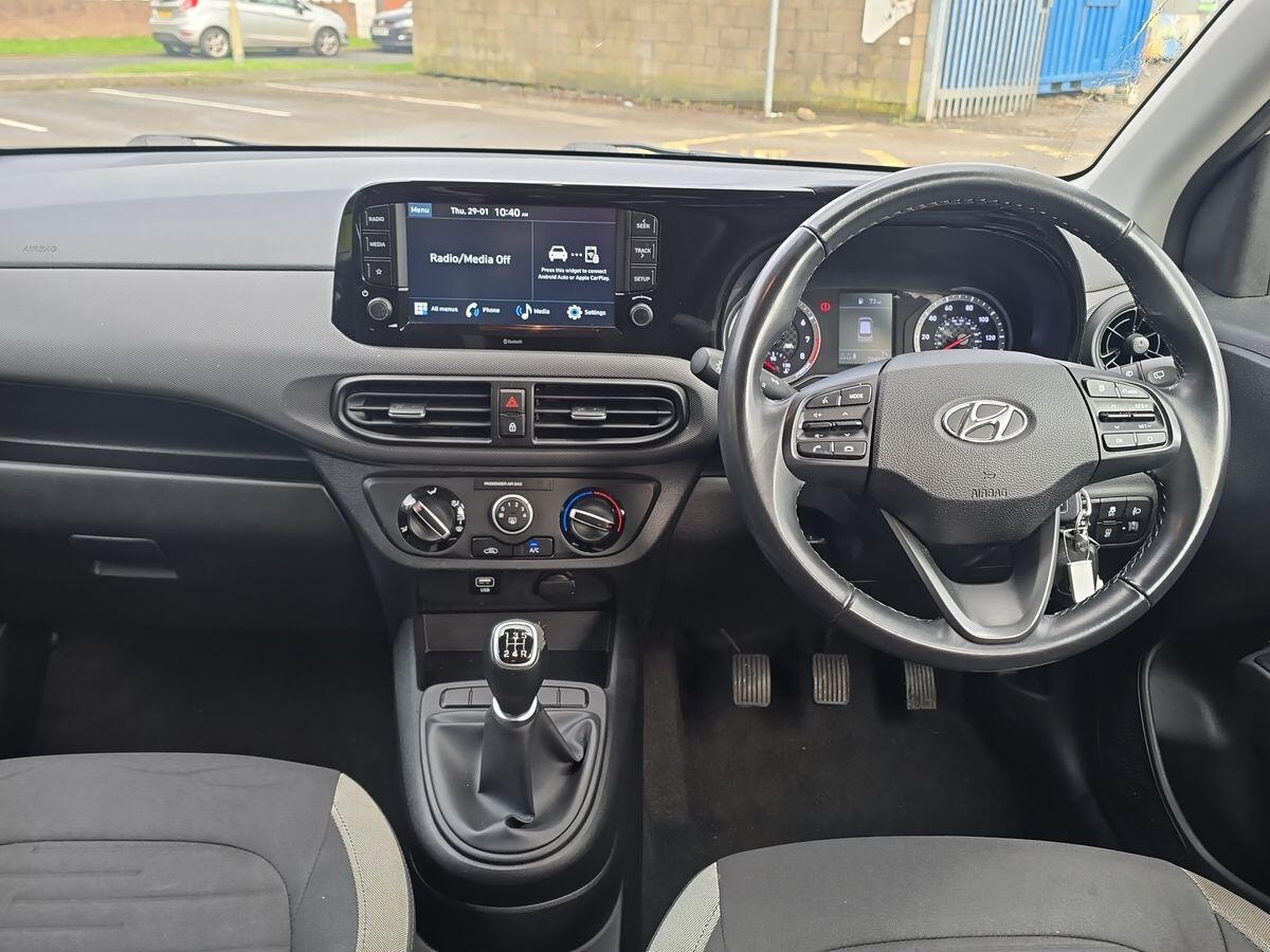 Used Hyundai i10 2023 for sale - 77358638: Photo 11