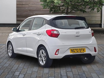 Used Hyundai i10 2023 for sale - 77358638: Photo