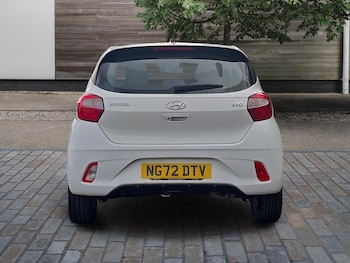 Used Hyundai i10 2023 for sale - 77358638: Photo