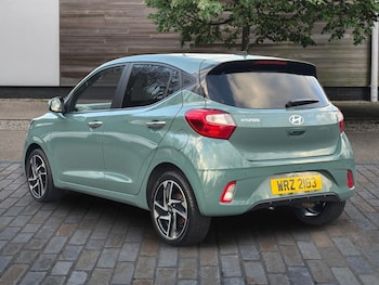 Used Hyundai i10 2024 for sale - 76839905: Photo