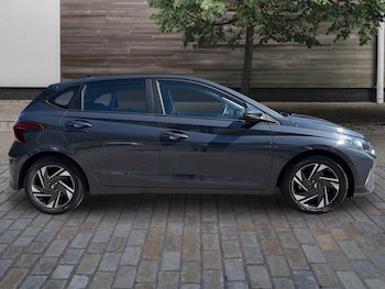 Used Hyundai i20 2021 for sale - 79201601: Photo
