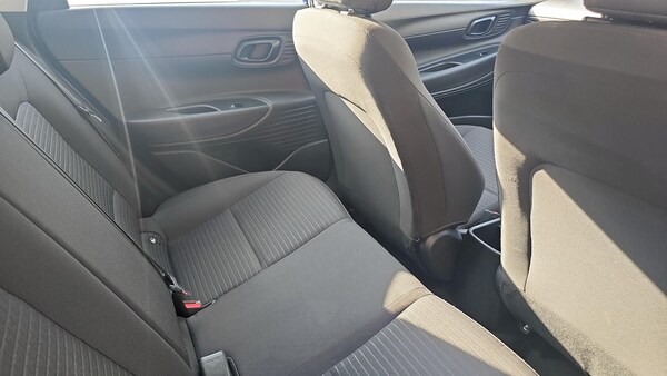 Used Hyundai i20 2021 for sale - 76042011: Photo 29