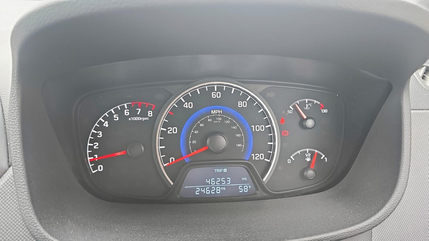 Used Hyundai i10 2019 for sale - 76060571: Photo 20